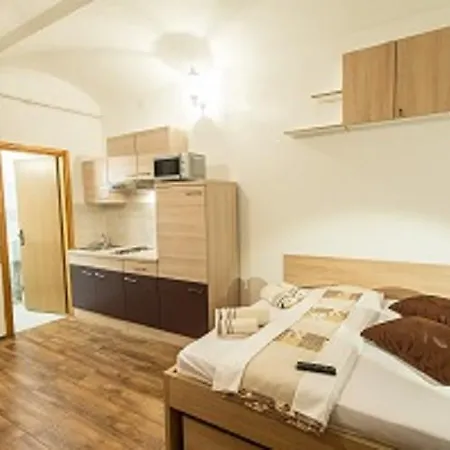 Bed 4 Guest house Zagreb